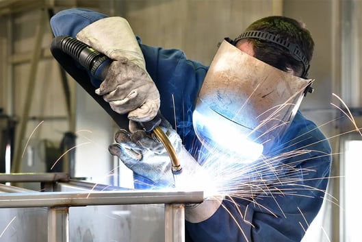 From memory-based operations to real inventory control: how implementing ERP helped this growing steel supplier keep orders, costs, and inventory in sync.